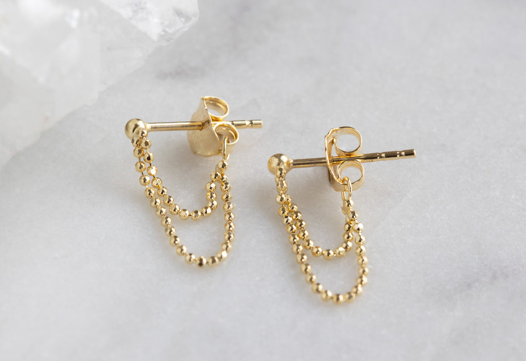 Diamond-Cut Chain Earrings in White Marble Tile