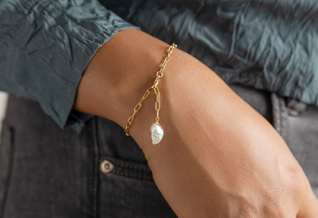 Keshi Pearl Bracelet on Model