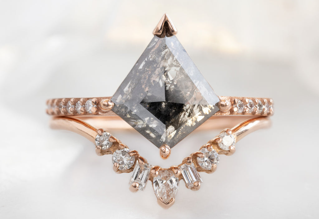 The Willow Ring with a Kite-Shaped Black Diamond with Geometric Diamond Sunburst Stacking Band