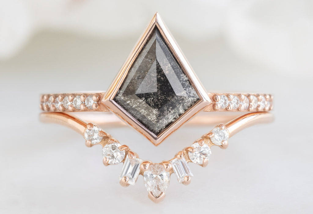 The Willow Ring with a Kite-Shaped Black Diamond with Geometric Diamond Sunburst Stacking Band