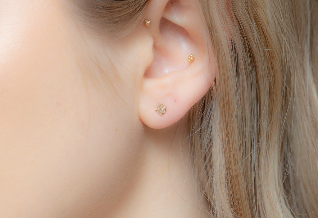 Rough Diamond Stud Earrings on Model