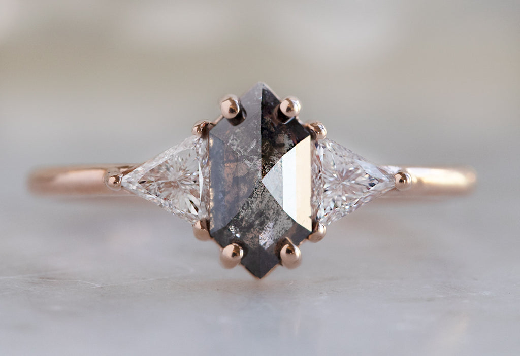 The Jade Ring with a Black Hexagon Diamond