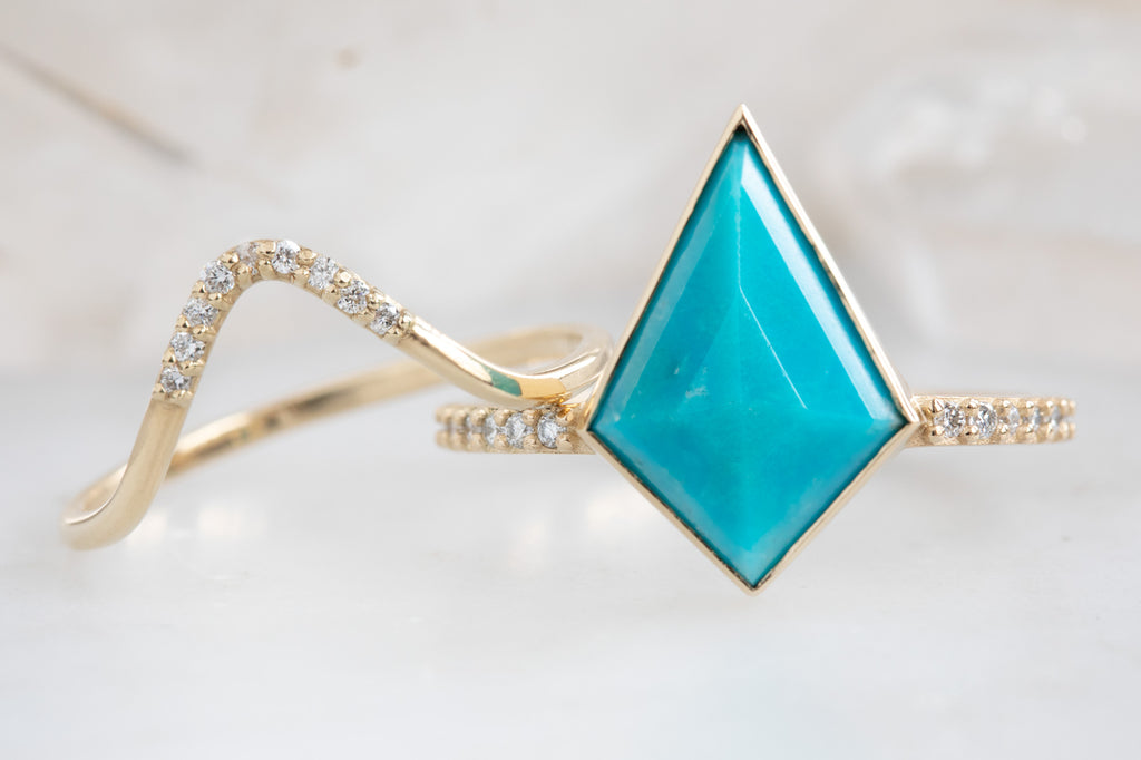 The Willow Ring With a Kite-Shaped Turquoise With Stacking Band